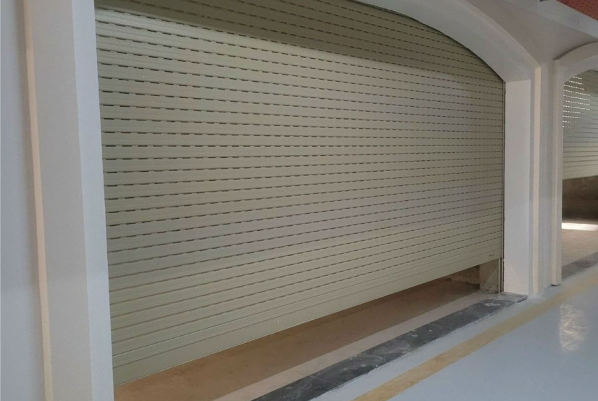 Bán shophouse vạn phúc city căn góc 140m2