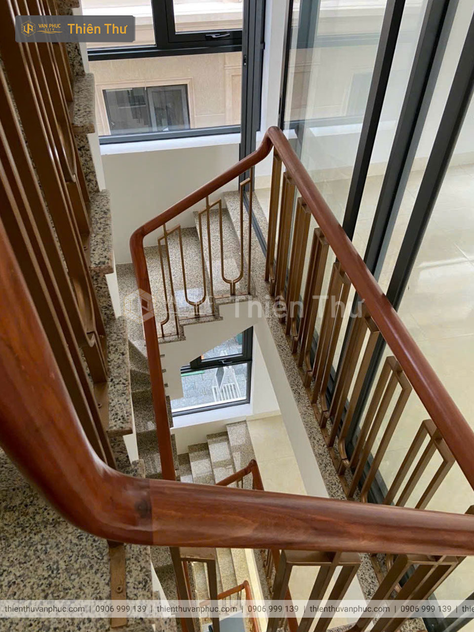 Bán shophouse có hầm phố đi bộ Vạn Phúc City