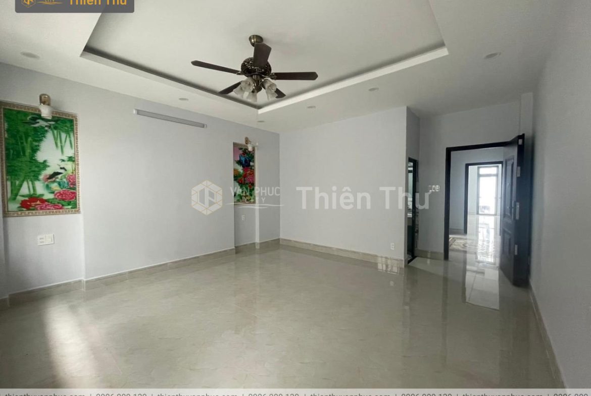 Cho thuê nhà nguyên căn mặt tiền 5m vạn phúc city