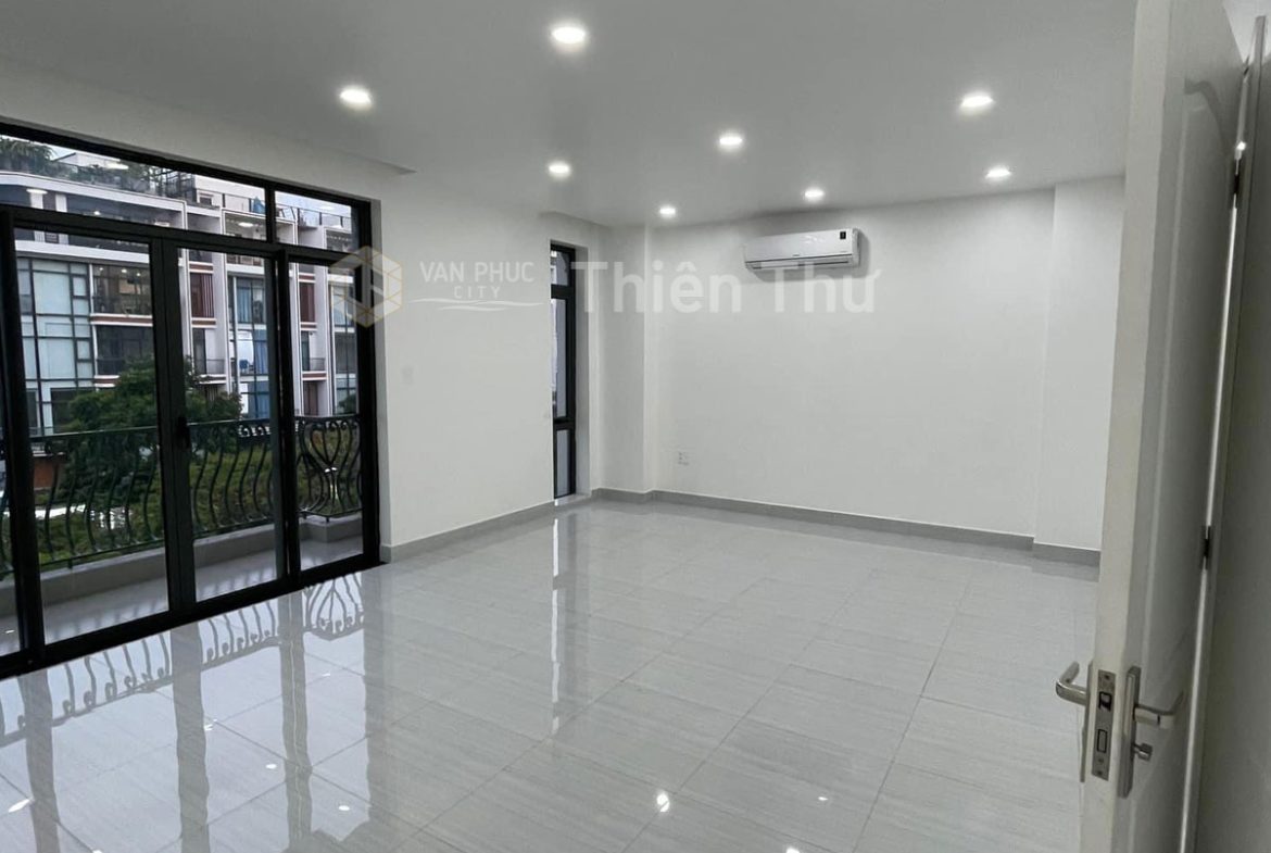 Cho thuê văn phòng diện tích 120m2 Vạn Phúc City