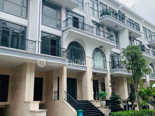 Bán nhà phố 140m2 Vạn Phúc City