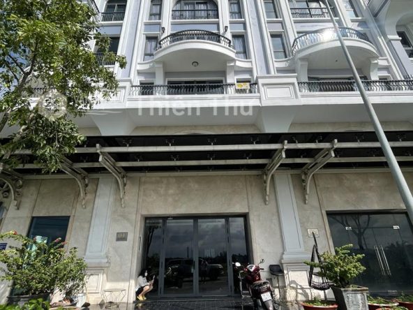 Bán nhà phố hoàn thiện cao cấp Khu đô thị Vạn Phúc