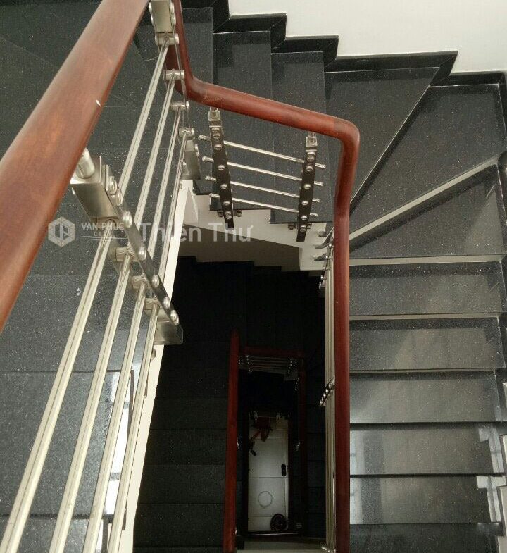 Bán nhà phố nguyên căn 1 hầm 3 tầng Vạn Phúc City