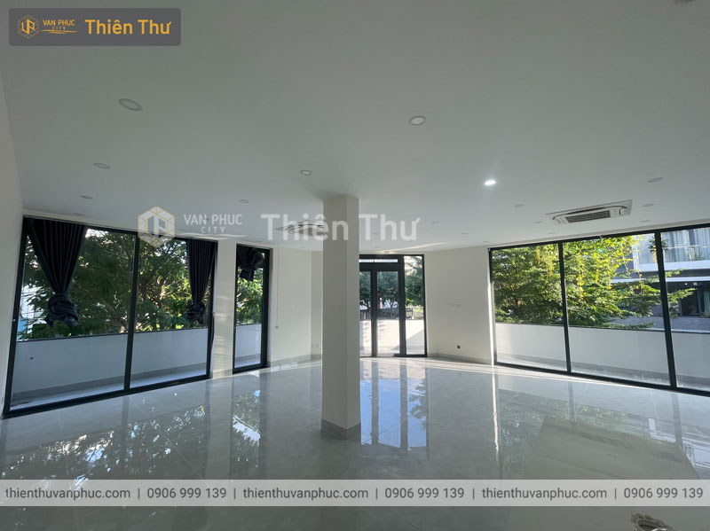 Cho thuê văn phòng 2 tầng 350m2 Vạn Phúc City