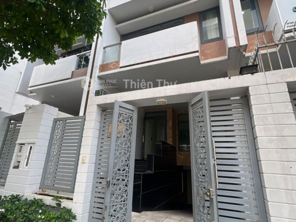 Cho thuê văn phòng nguyên căn 350m2 Vạn Phúc City