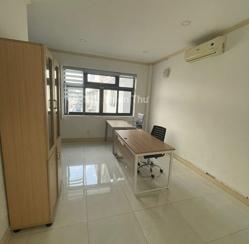 Cho thuê văn phòng nguyên căn 380m2 Vạn Phúc City