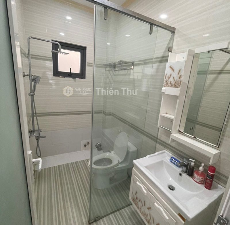 Cho thuê văn phòng nguyên căn 380m2 Vạn Phúc City