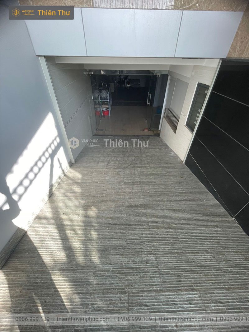 Cho thuê văn phòng nguyên căn 380m2 Vạn Phúc City