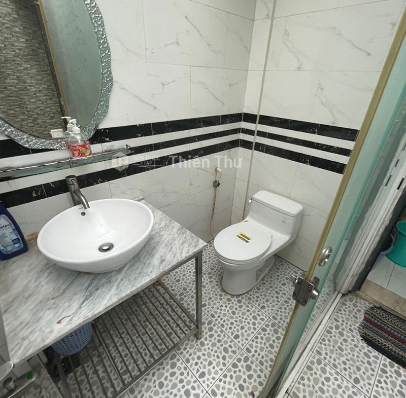 Cho thuê văn phòng nguyên căn 380m2 Vạn Phúc City