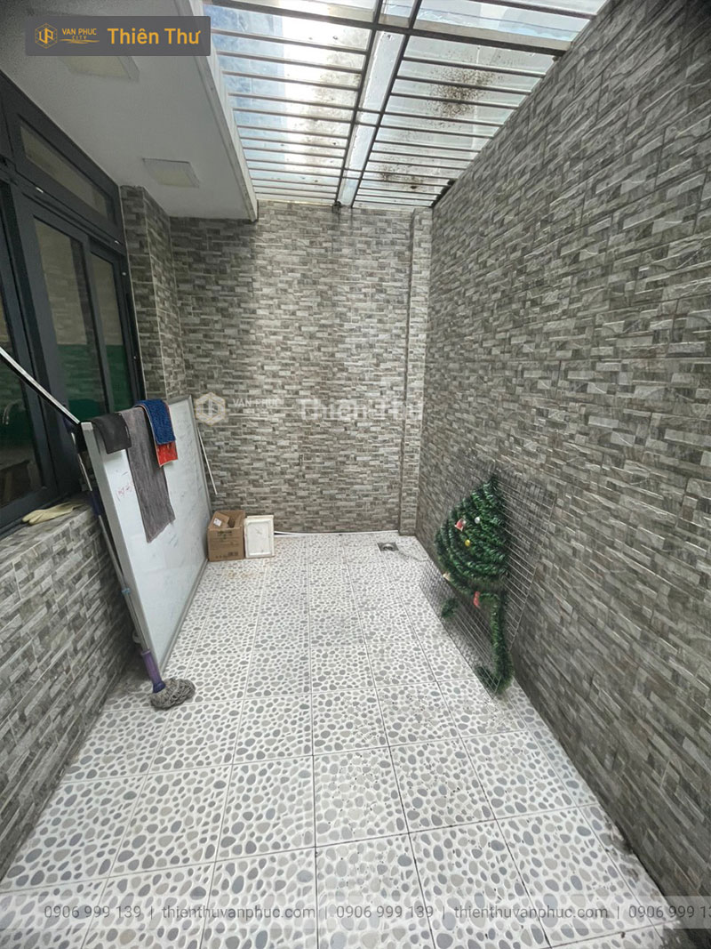 Cho thuê văn phòng nguyên căn 380m2 Vạn Phúc City