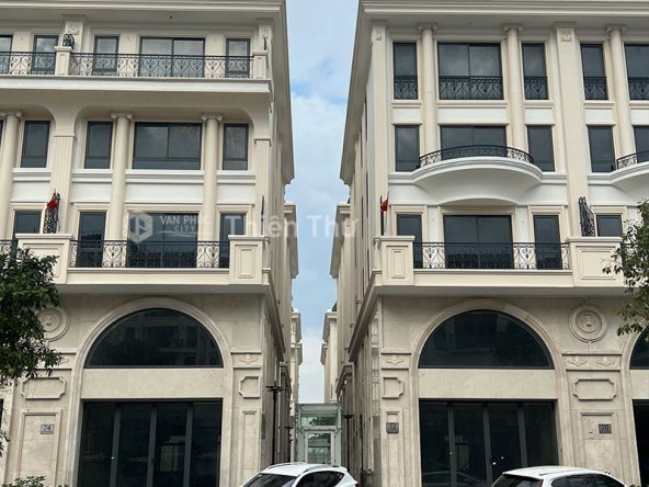 Bán shophouse căn góc Vạn Phúc City