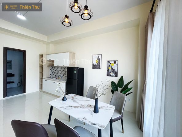 Cho thuê căn hộ 2 phòng ngủ Vạn Phúc City