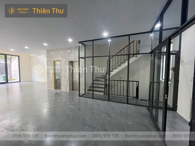 Cho thuê mặt bằng kinh doanh Vạn Phúc City