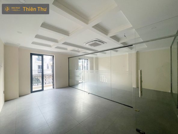 Cho thuê nguyên sàn văn phòng Vạn Phúc City