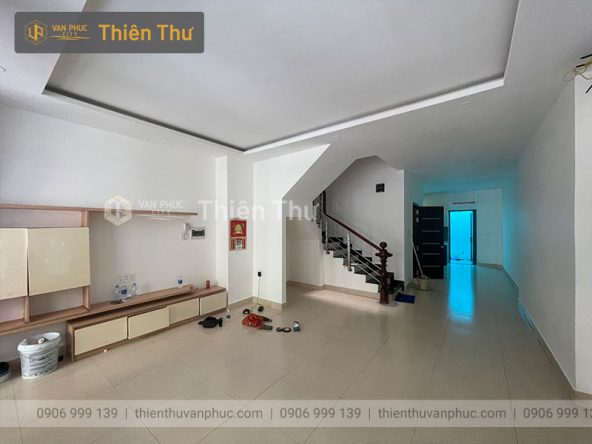 Cho thuê nhà nguyên căn 500m2 Vạn Phúc City