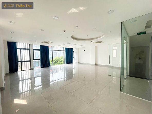 Cho thuê tầng văn phòng Vạn Phúc City