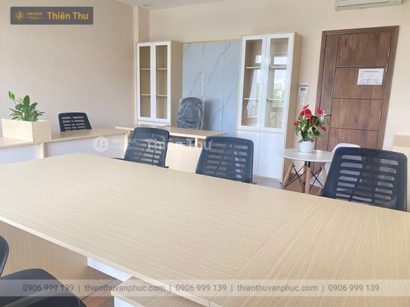 Cho thuê văn phòng nguyên căn full nội thất Vạn Phúc City