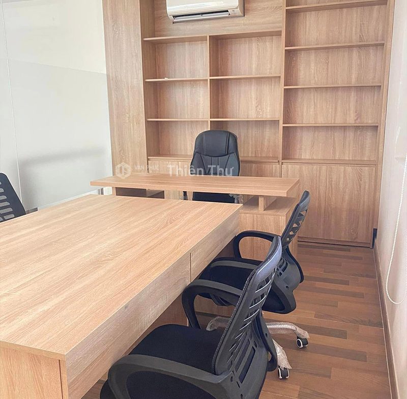 Cho thuê văn phòng nguyên căn full nội thất Vạn Phúc City