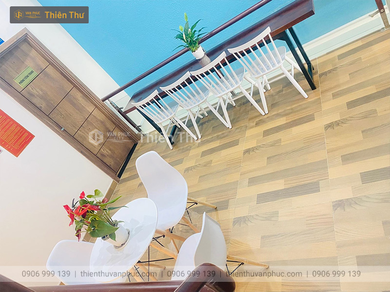 Cho thuê văn phòng nguyên căn full nội thất Vạn Phúc City