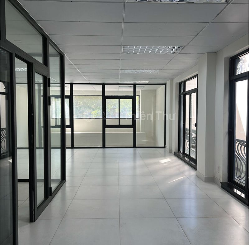 Cho thuê nguyên căn văn phòng Vạn Phúc City