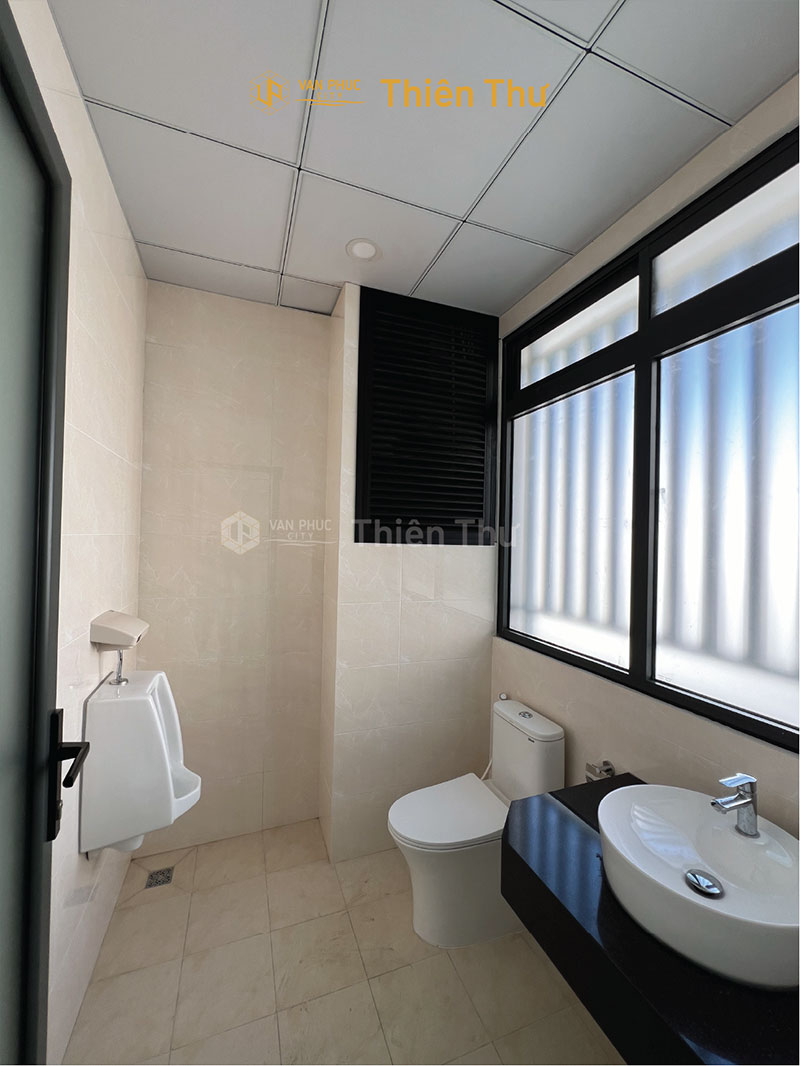 Cho thuê nguyên căn văn phòng Vạn Phúc City