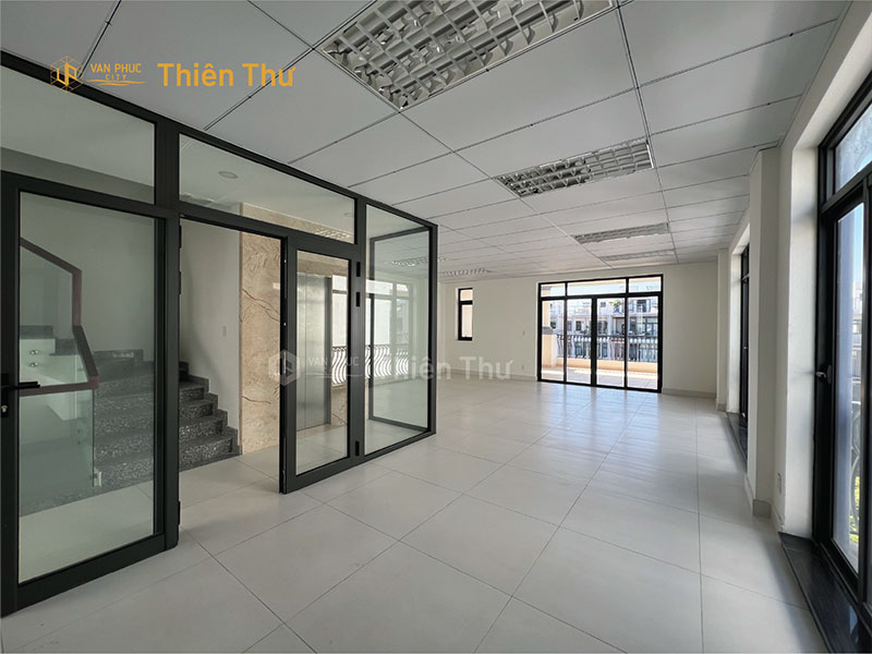 Cho thuê nguyên căn văn phòng Vạn Phúc City