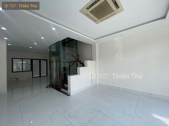 Cho thuê nhà nguyên căn 5x17m Vạn Phúc City