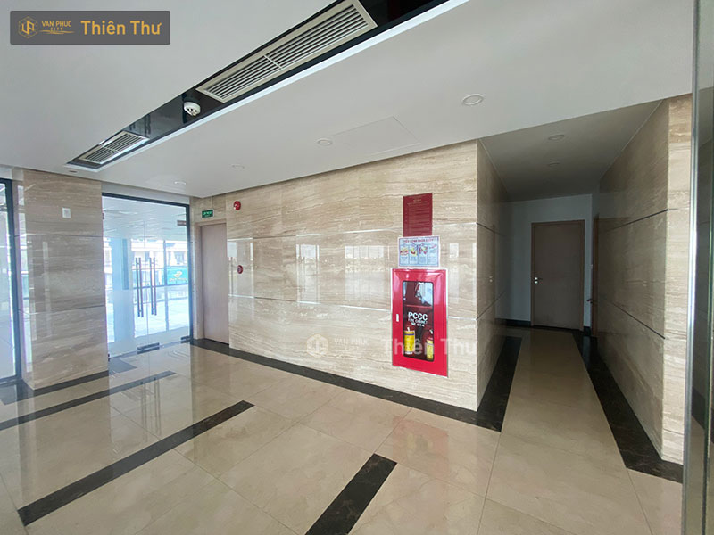 Cho thuê văn phòng 225m2 Vạn Phúc City