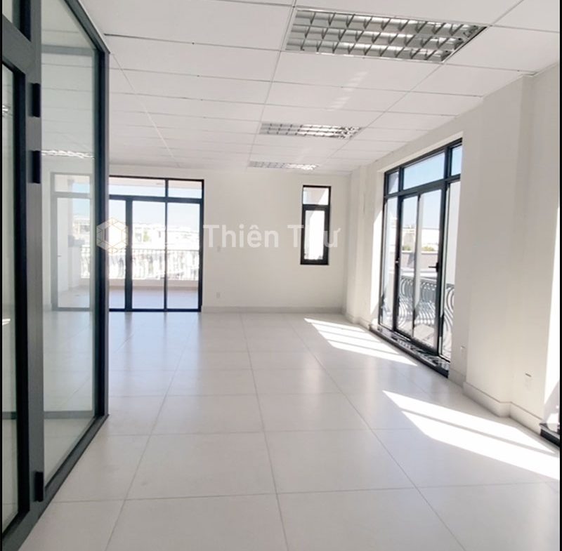Cho thuê văn phòng 70m2 Vạn Phúc City