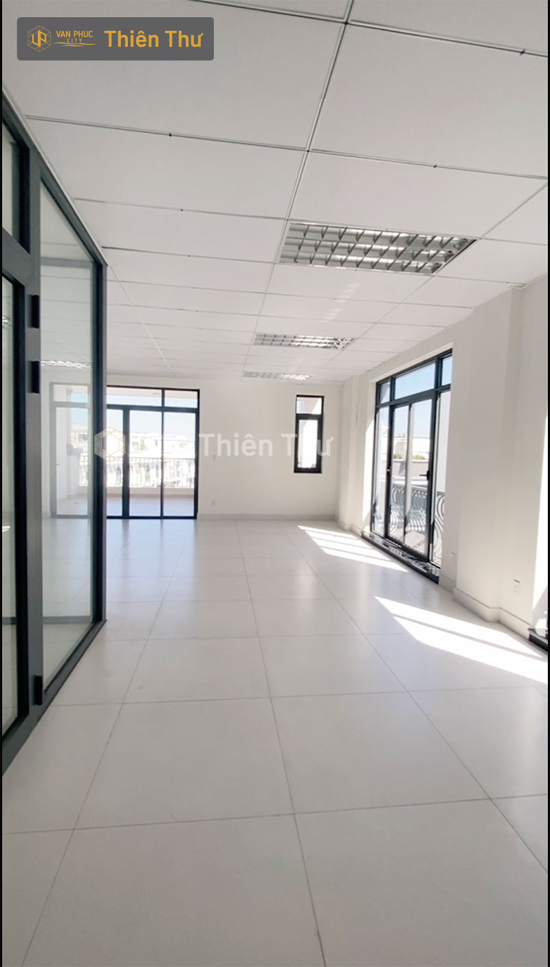 Cho thuê văn phòng 70m2 Vạn Phúc City