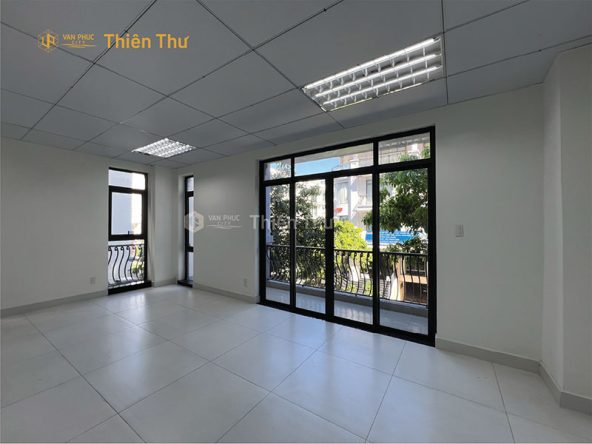 Cho thuê văn phòng nguyên căn Vạn Phúc City