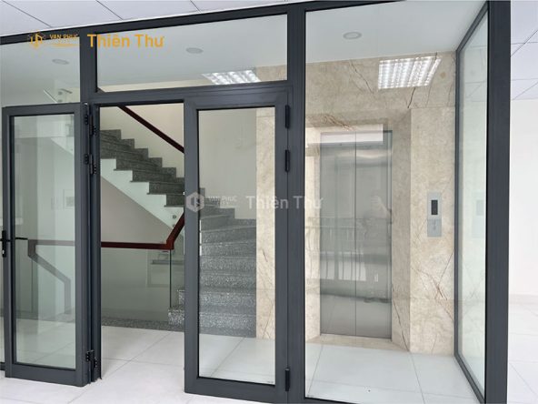 Cho thuê văn phòng nguyên căn Vạn Phúc City