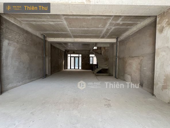 Cho thuê nhà nguyên căn 760m2 Vạn Phúc City