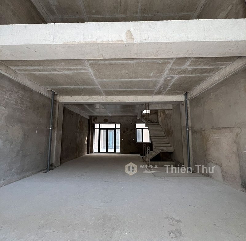 Cho thuê nhà nguyên căn 760m2 Vạn Phúc City
