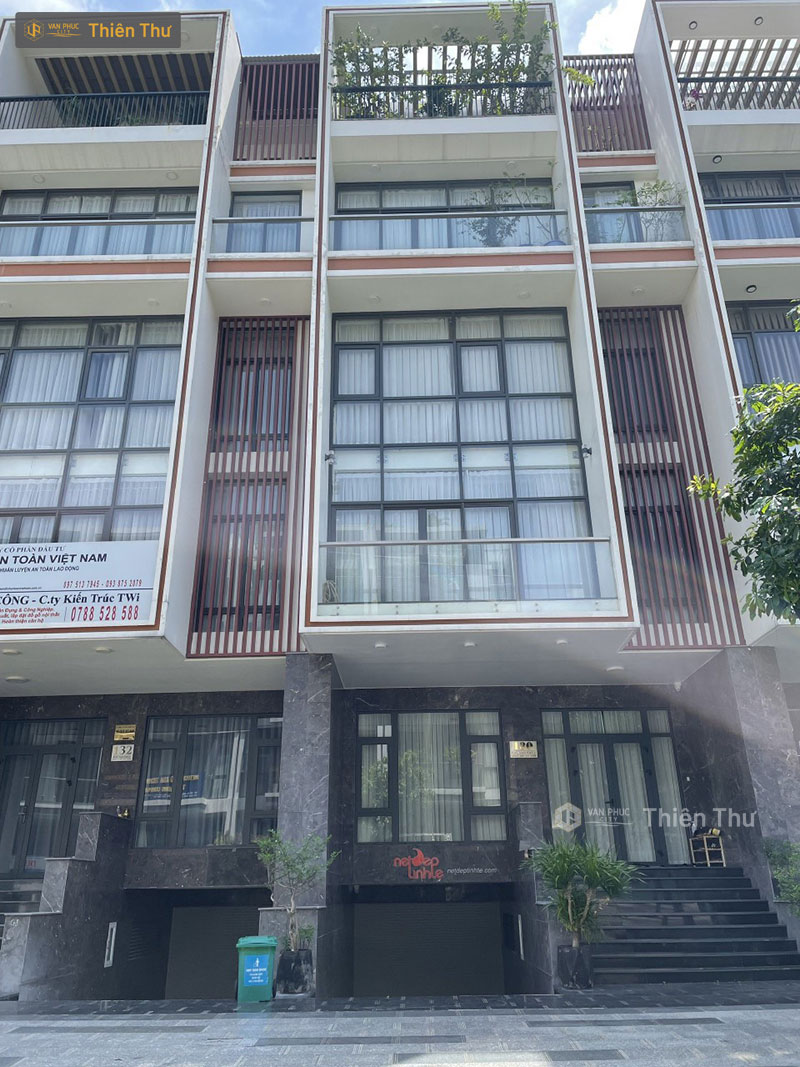 Bán nhà phố mặt tiền 7m Vạn Phúc City