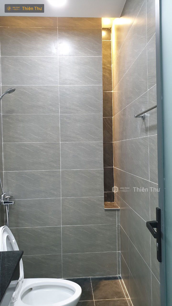 Bán nhà phố mặt tiền 7m Vạn Phúc City